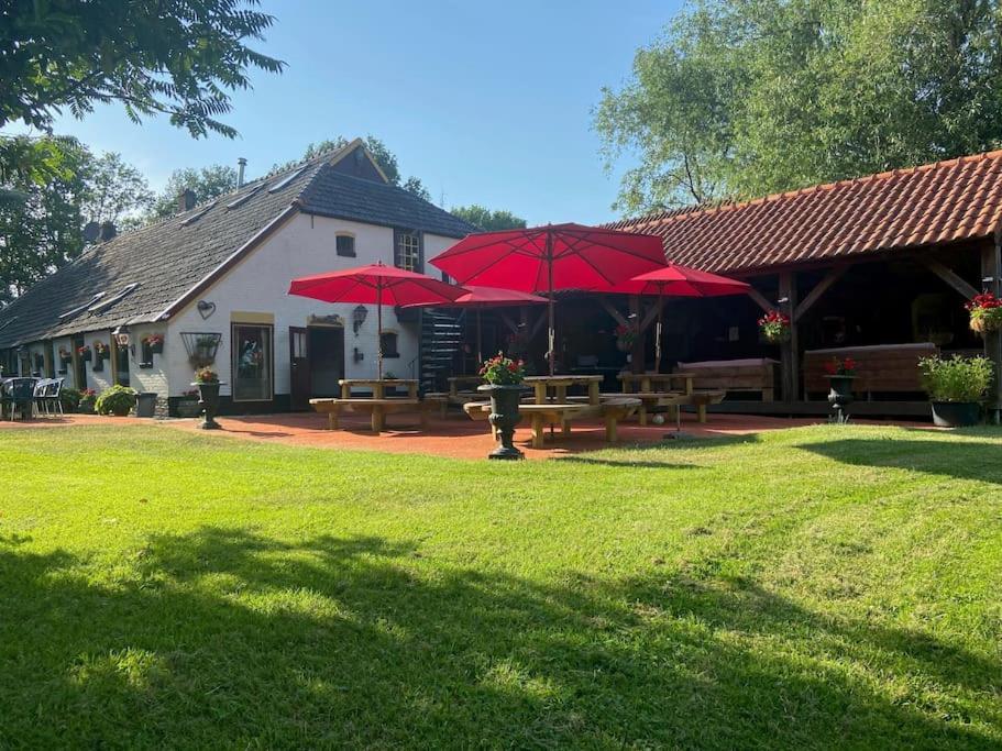 De Linde, Boerderij In Drenthe Voor 15 Tot 30 Personen Villa Exterior photo